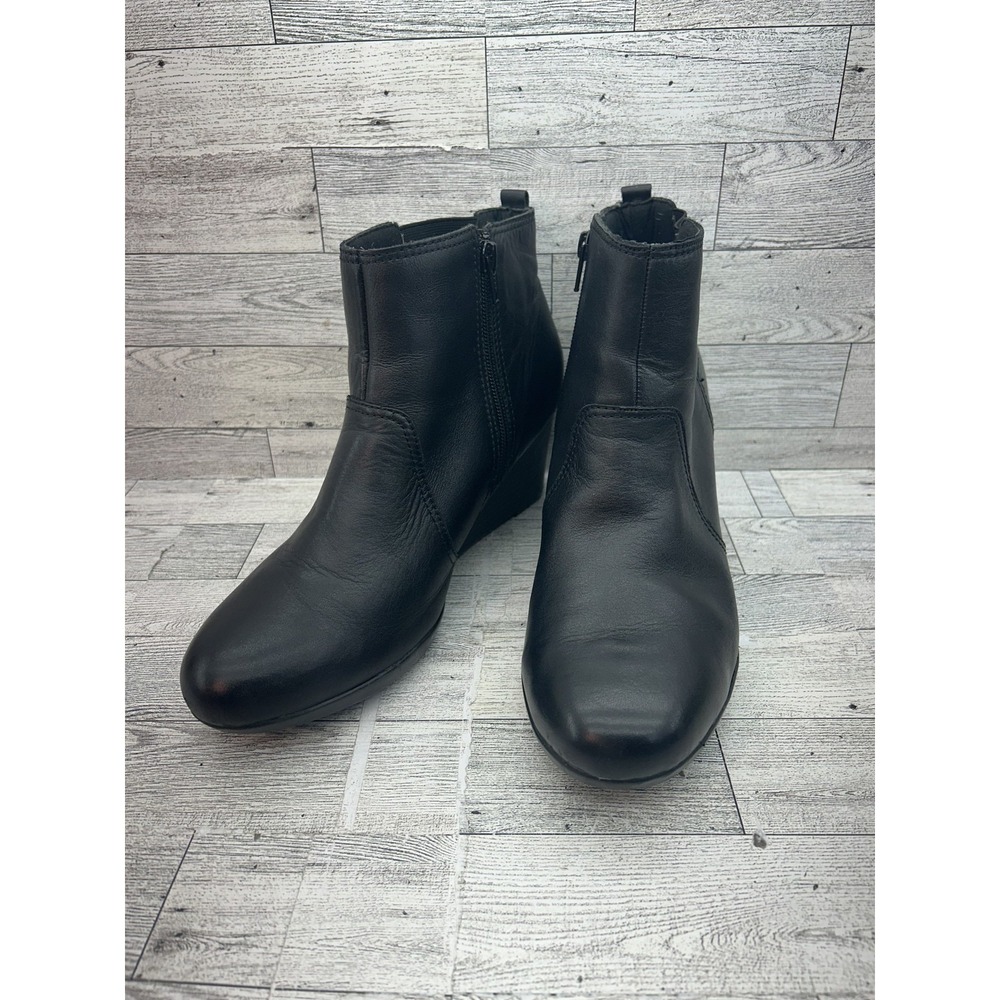Clarks Boots Womens Size 11 Black Leather Wedge Ankle‎ Booties Side Zip Comfort